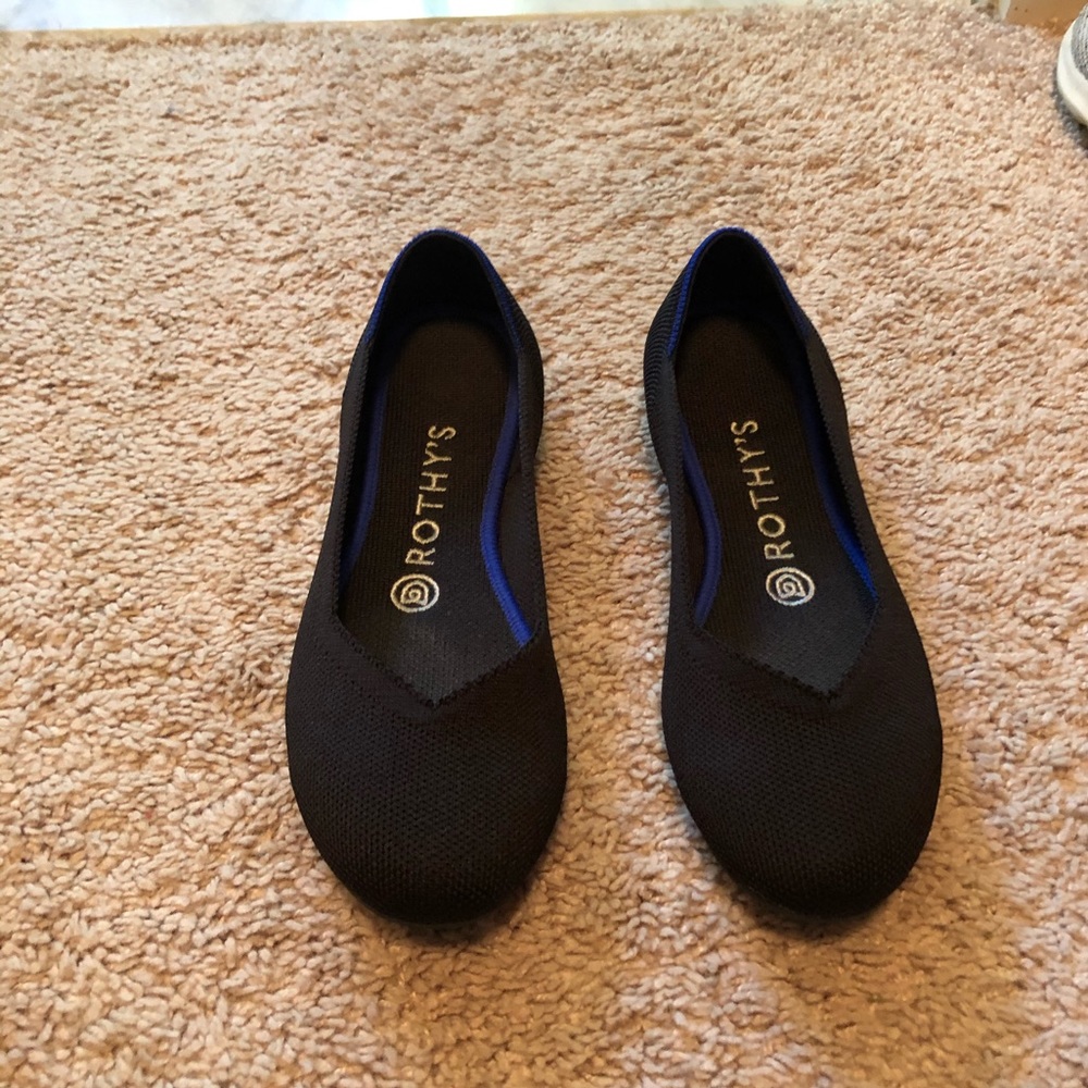 Rothys round toe flats